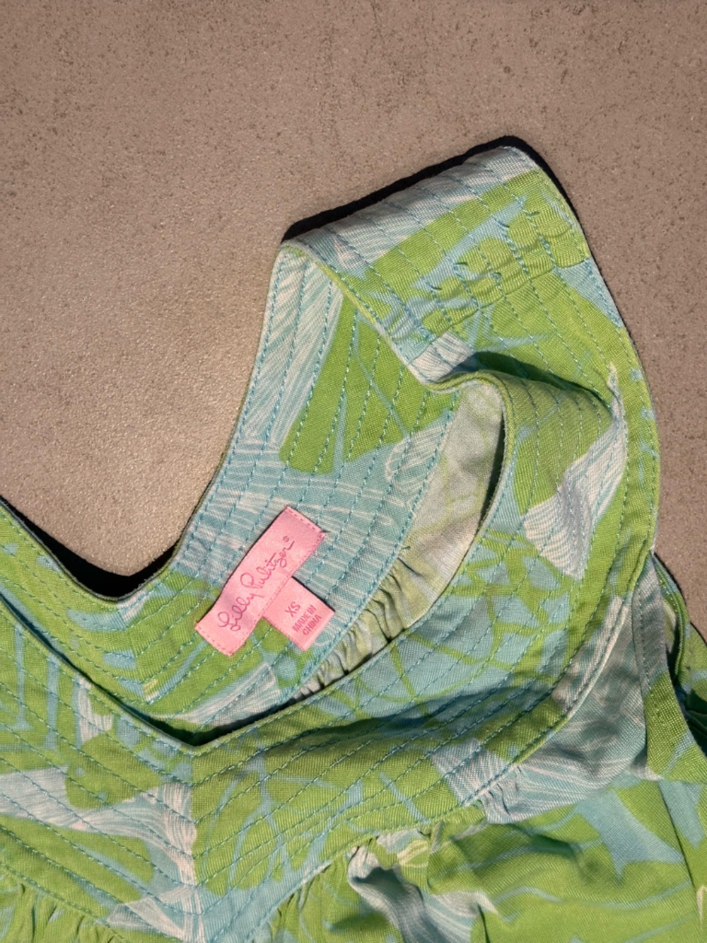 Lilly Pulitzer turtle leaf v neck dress vintage (?) - Picture 3 of 3